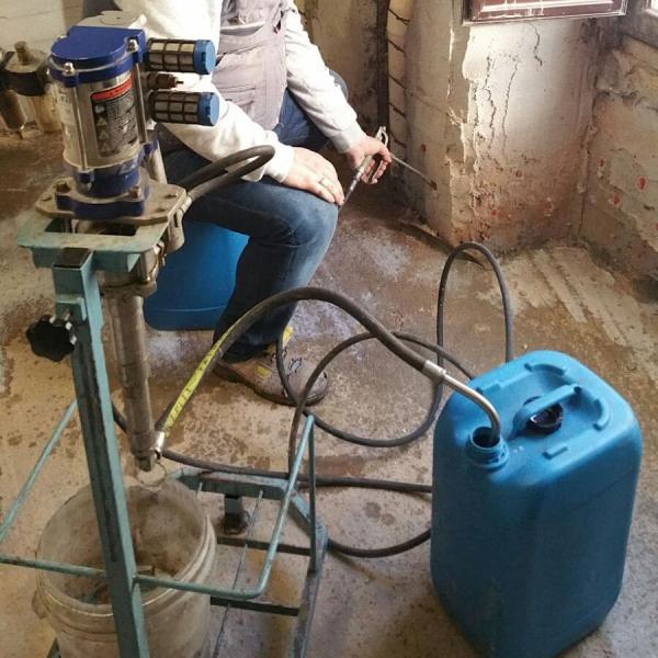 Risanamento umidita di risalita inniettamento di resine