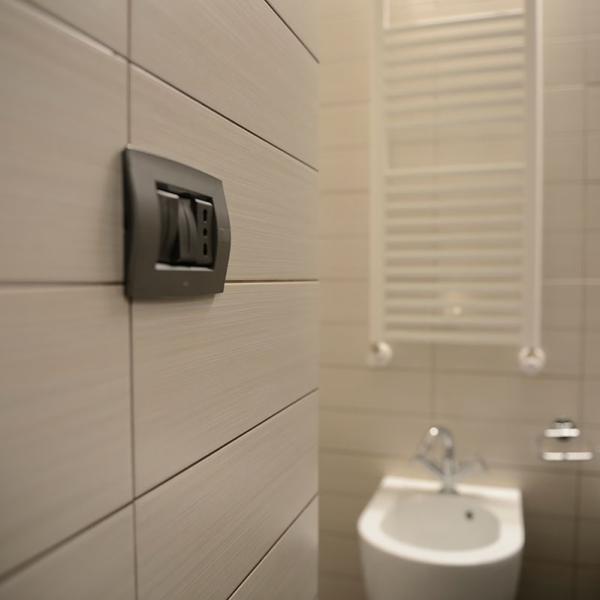 Ristrutturazione attivita commerciale interni bagno