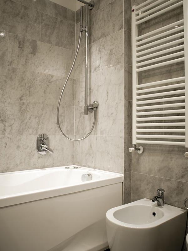 Ristrutturazione interni bagno